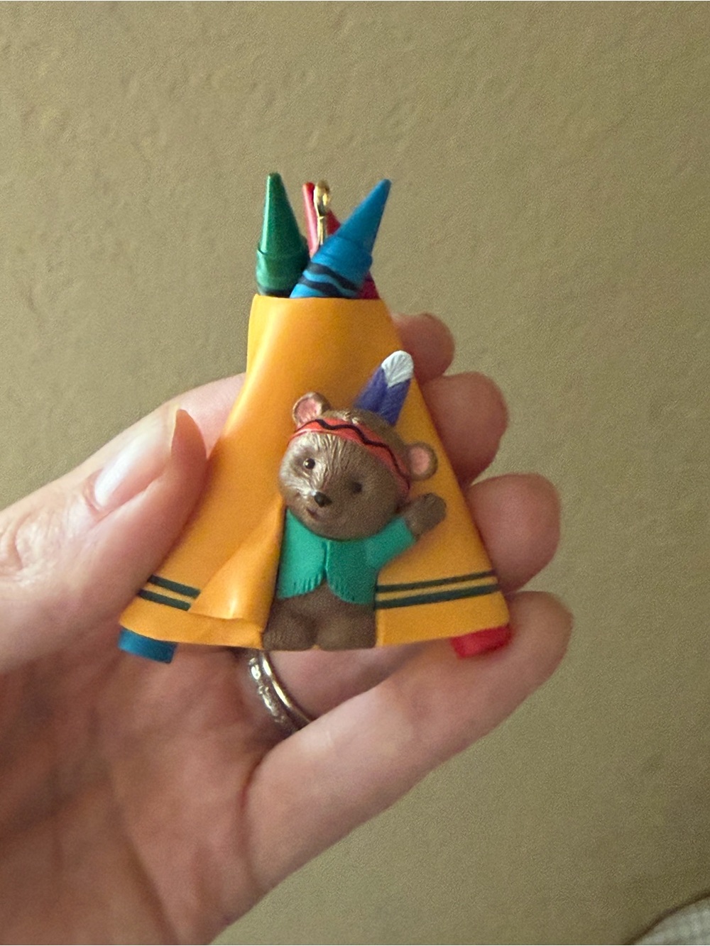 1995 Hallmark Bright ‘n’ Sunny Tepee 7th in Crayola Collection series Christmas